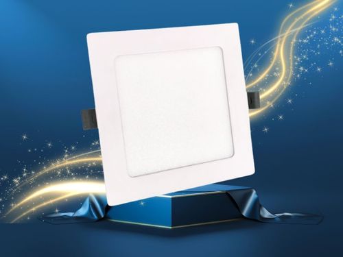 Đèn LED âm trần vuông 18W là dòng đèn có phân khúc giá rẻ