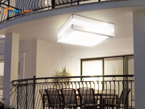 Đèn ốp trần vuông Philips có thiết kế hiện đại, tinh tế và dễ lắp đặt