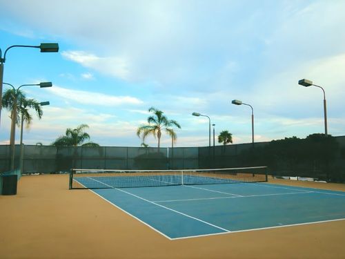 công suất đèn sân tennis