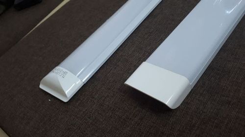 Đèn tuýp LED liền máng - 4