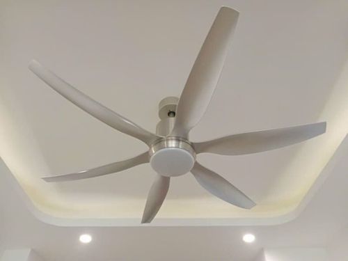 Quạt trần cánh nhựa ABS là xu hướng đang được ưa chuộng nhờ hiệu năng tối ưu, mẫu mã đẹp mắt